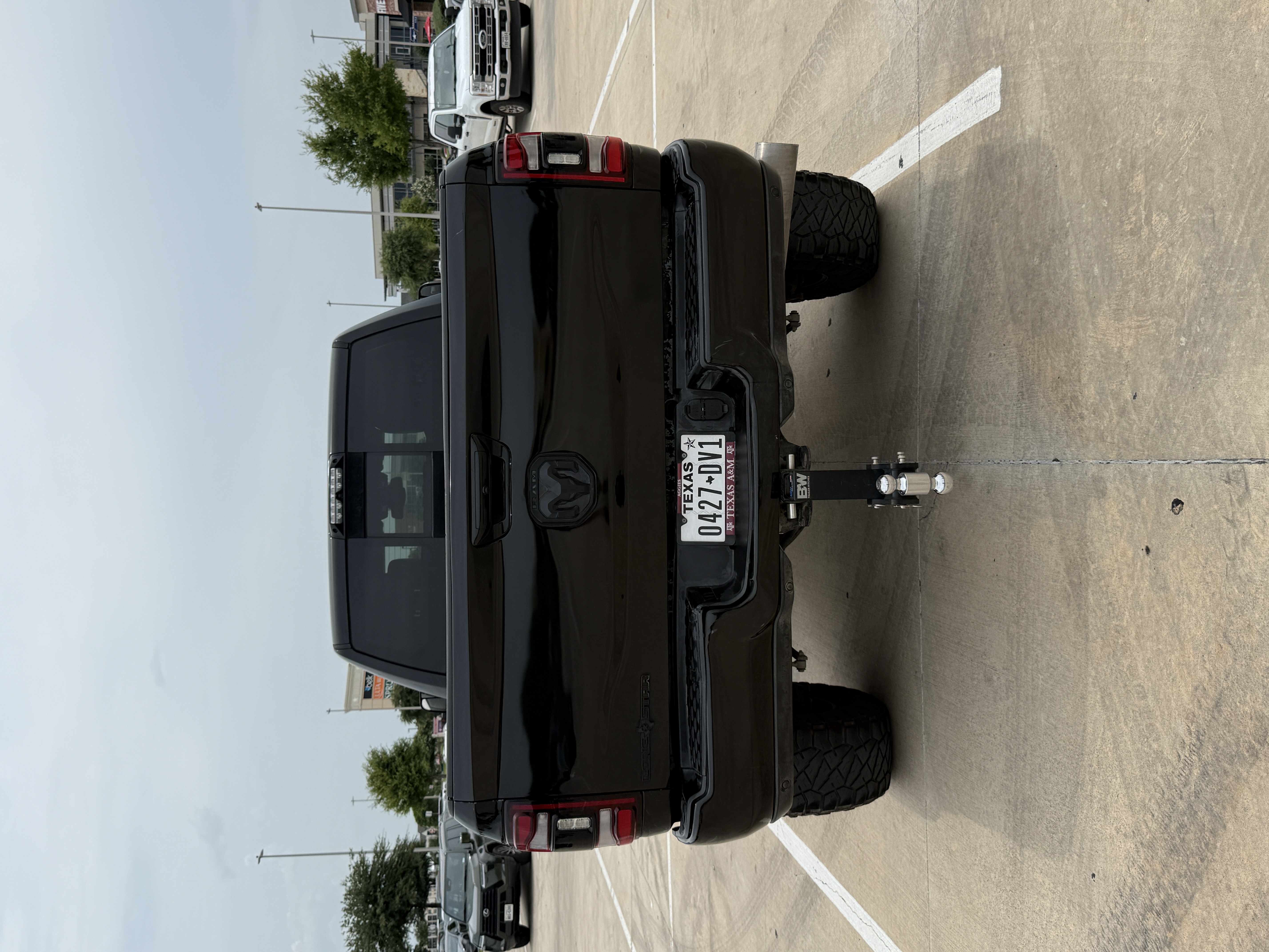 Used 2020 RAM 2500 Laramie w/ Night Edition AWD/4WD image 2