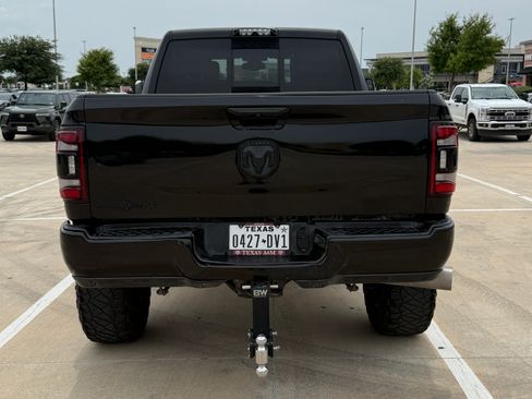 Used 2020 RAM 2500 Laramie w/ Night Edition AWD/4WD image 2