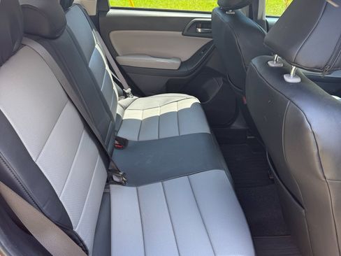 Used 2016 Subaru Forester 2.5i Limited AWD/4WD image 18