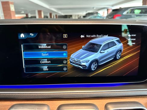 Used 2022 Mercedes-Benz GLE 350 4MATIC image 21