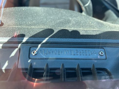 Used 2011 Jeep Wrangler Unlimited Rubicon w/ Call of Duty Group image 18