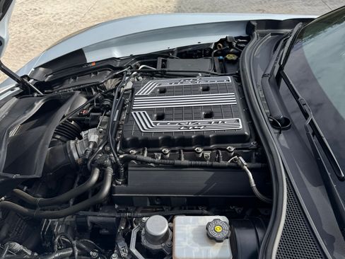 Used 2019 Chevrolet Corvette Z06 w/ Z07 Performance Package image 6