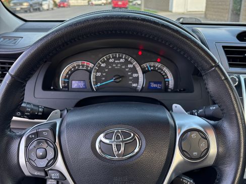 Used 2012 Toyota Camry SE image 15