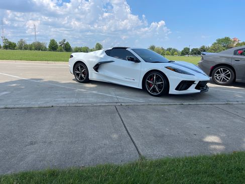 Used 2023 Chevrolet Corvette Stingray Coupe 2D image 2
