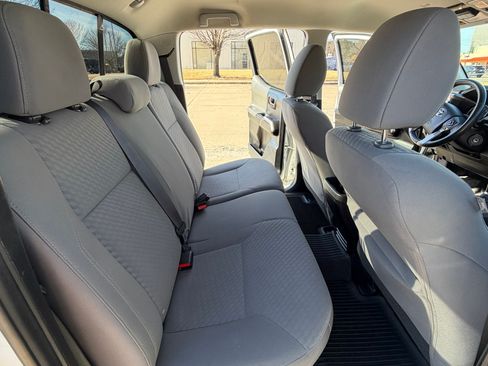 Used 2020 Toyota Tacoma SR5 image 9