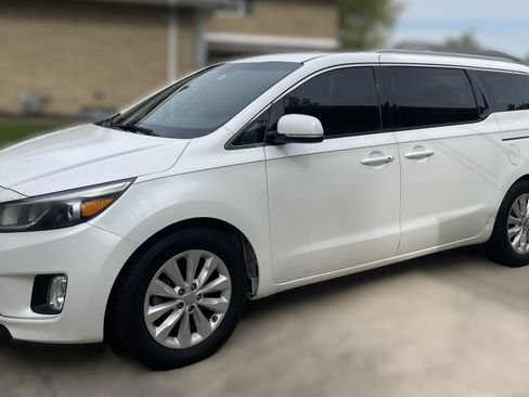 Used 2015 Kia Sedona EX w/ EX Premium Package FWD image 4