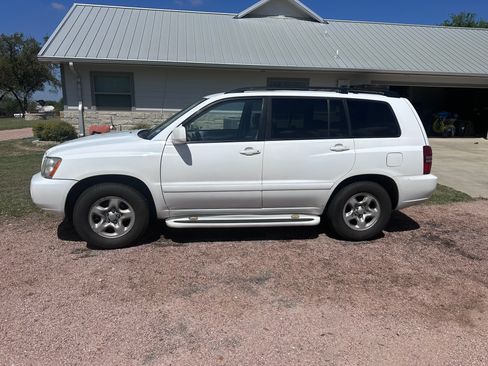 Used 2003 Toyota Highlander Limited image 14