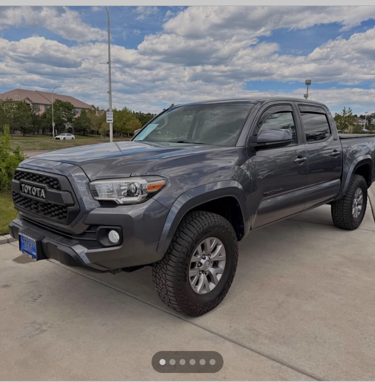 Used 2018 Toyota Tacoma SR w/ SR Convenience Package RWD image 9