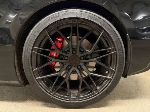 Used 2024 Chevrolet Corvette Stingray Coupe w/ Z51 Performance Package image 12