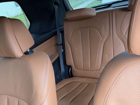 Used 2022 BMW X7 M50i AWD/4WD image 5