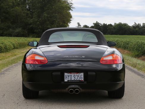 Used 2002 Porsche Boxster S RWD image 9