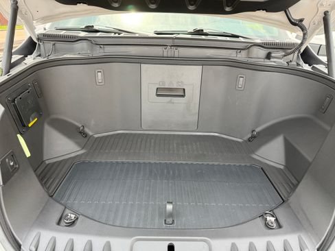 Used 2024 Ford F150 Lightning Platinum image 14