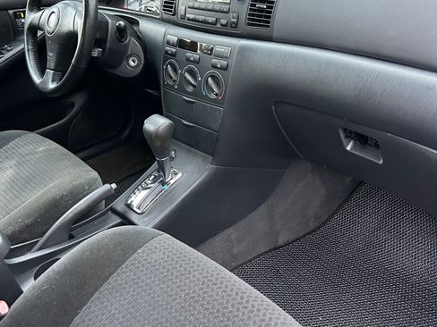 Used 2005 Toyota Corolla S image 6