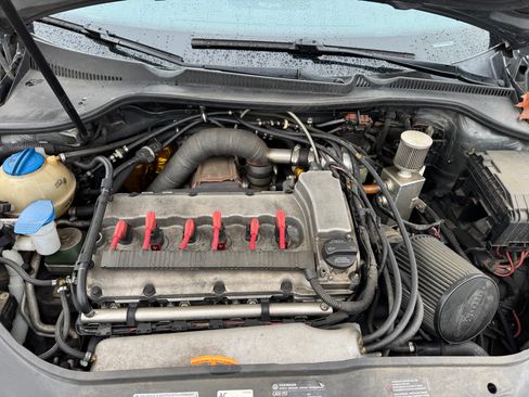 Used 2008 Volkswagen R32 image 10