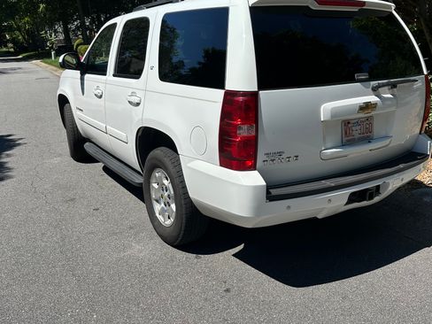 Used 2007 Chevrolet Tahoe LT w/ LT Preferred Equipment Group RWD image 2