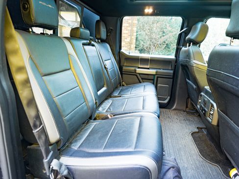 Used 2017 Ford F150 Raptor w/ Equipment Group 802A Luxury image 18