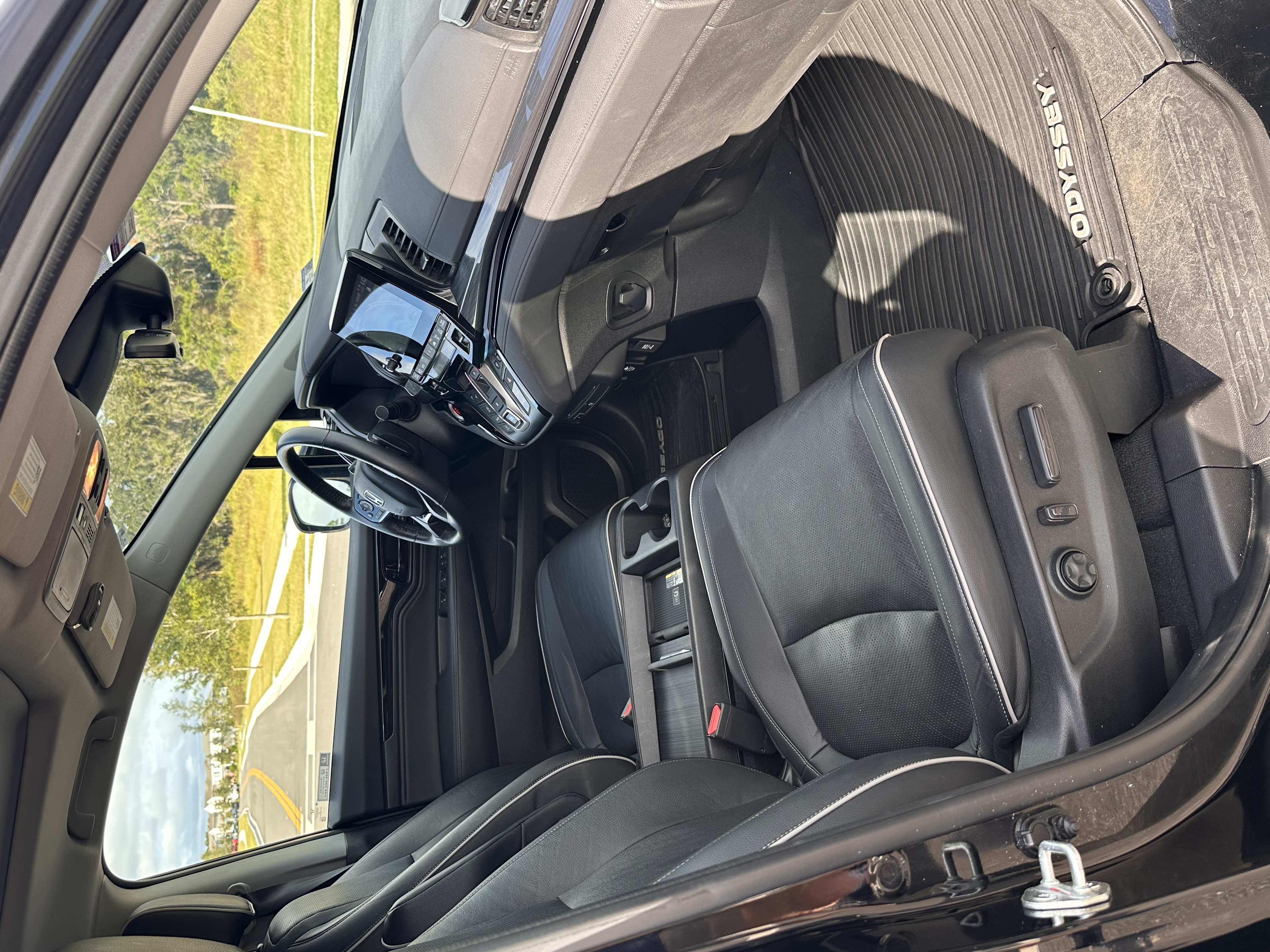 Used 2022 Honda Odyssey Elite image 25