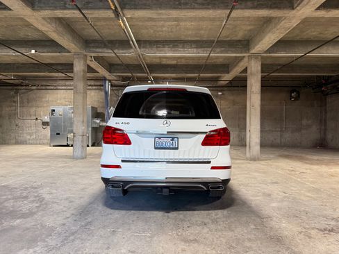 Used 2016 Mercedes-Benz GL 450 4MATIC image 8