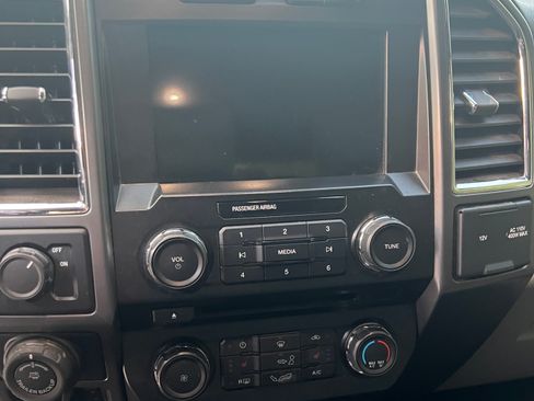 Used 2017 Ford F150 XLT w/ Equipment Group 302A Luxury RWD image 10