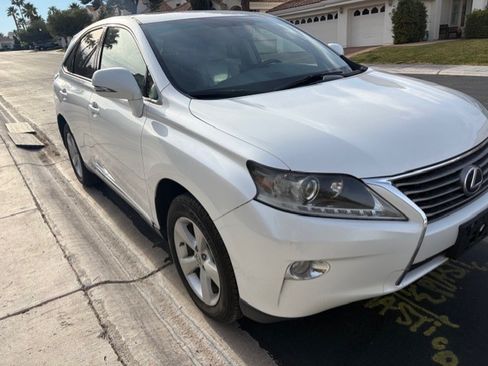 Used 2015 Lexus RX 450h FWD image 2