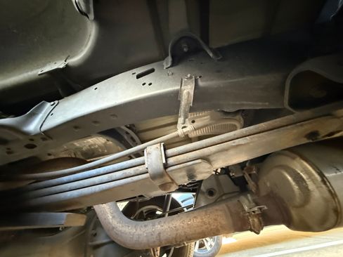 Used 2011 Toyota Tundra 4x4 Double Cab w/ Tow Pkg image 24