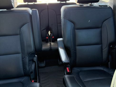 Used 2017 GMC Acadia SLT image 6