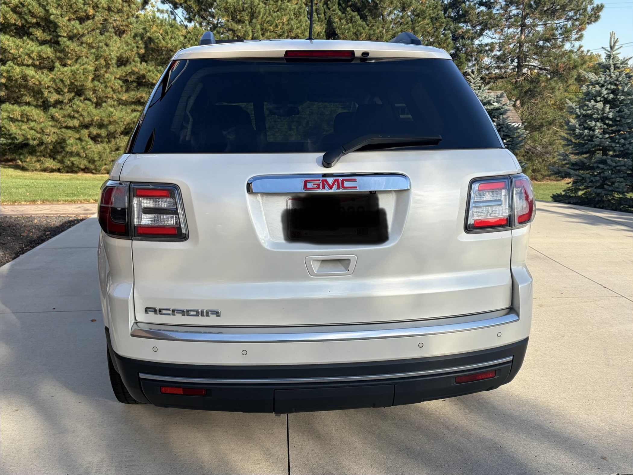 Used 2014 GMC Acadia SLE FWD image 4