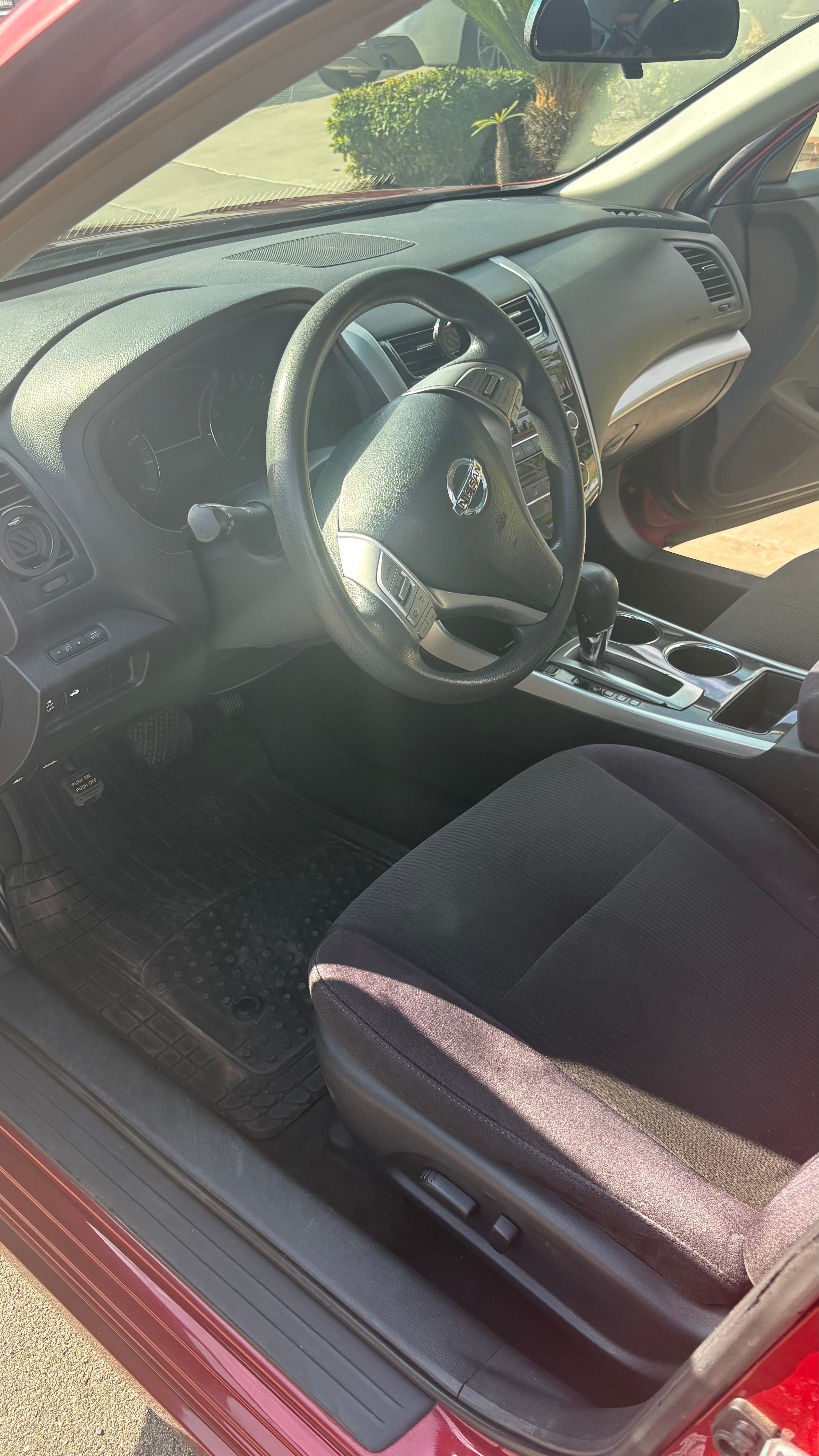 Used 2013 Nissan Altima 2.5 S FWD image 14