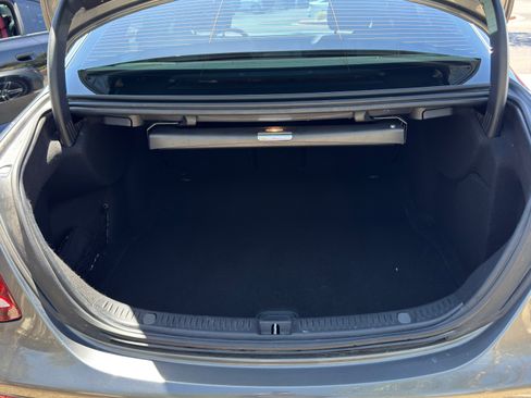 Used 2018 Mercedes-Benz E 300 image 18