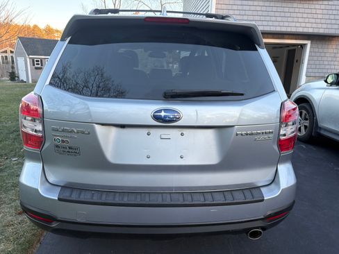 Used 2016 Subaru Forester 2.5i Touring w/ Eyesight & Navigation System image 11