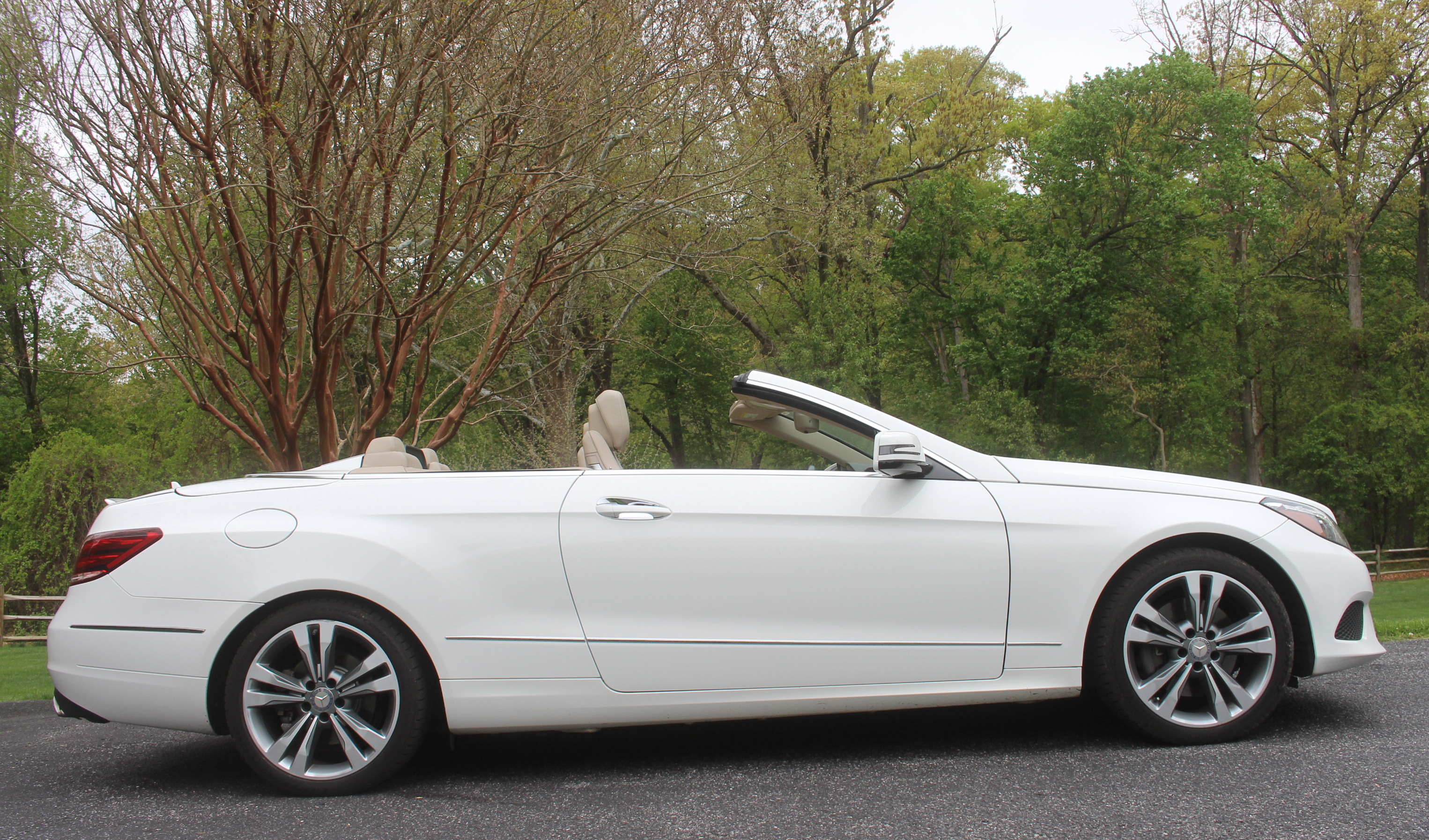 Used 2017 Mercedes-Benz E 400 Cabriolet image 1
