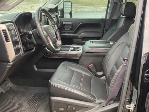 Used 2016 GMC Sierra 3500 Denali w/ Duramax Plus Package AWD/4WD image 12