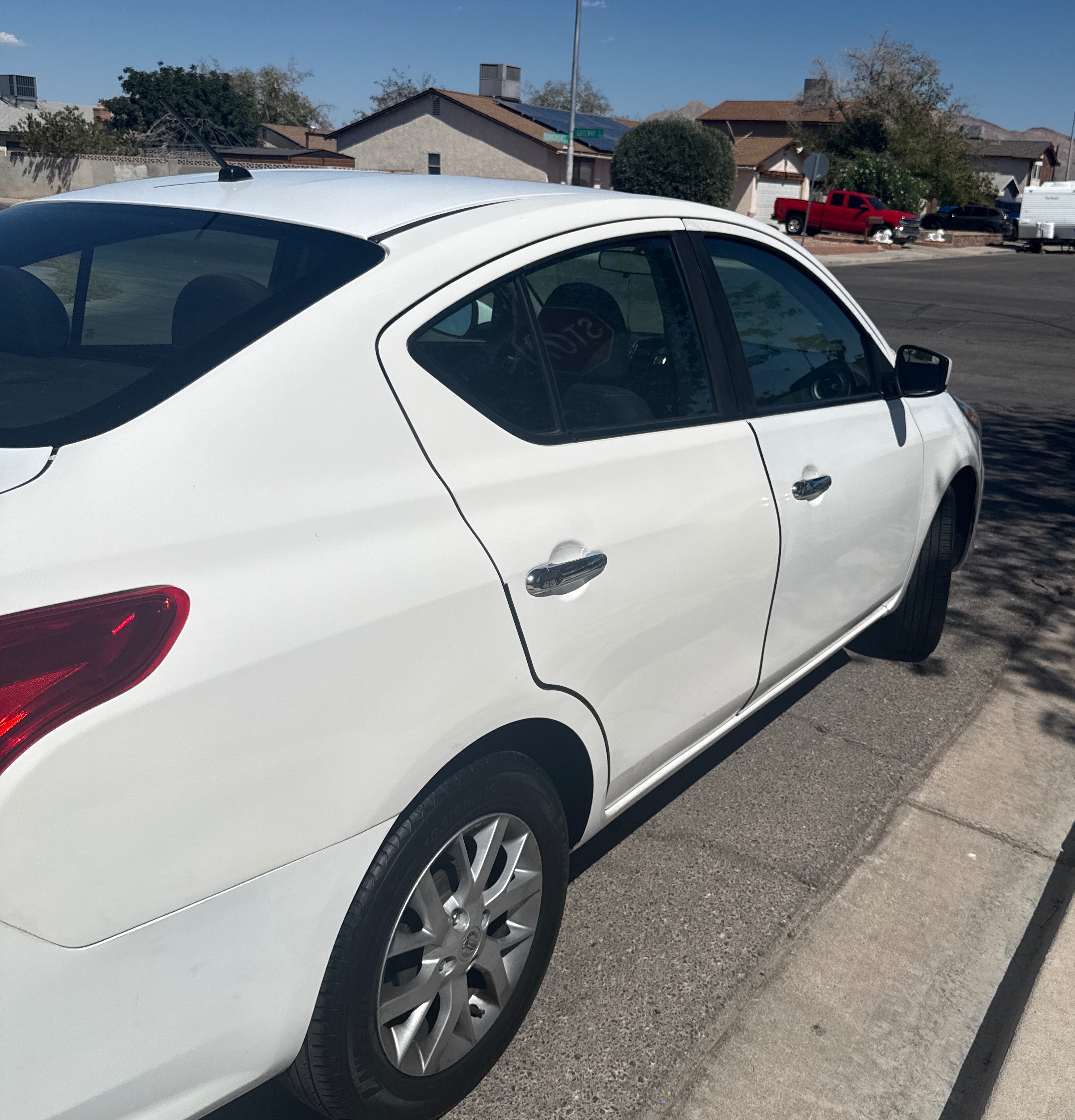 Used 2018 Nissan Versa SV w/ SV Special Edition FWD image 5