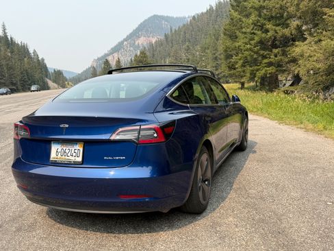 Used 2019 Tesla Model 3 Long Range AWD/4WD image 10