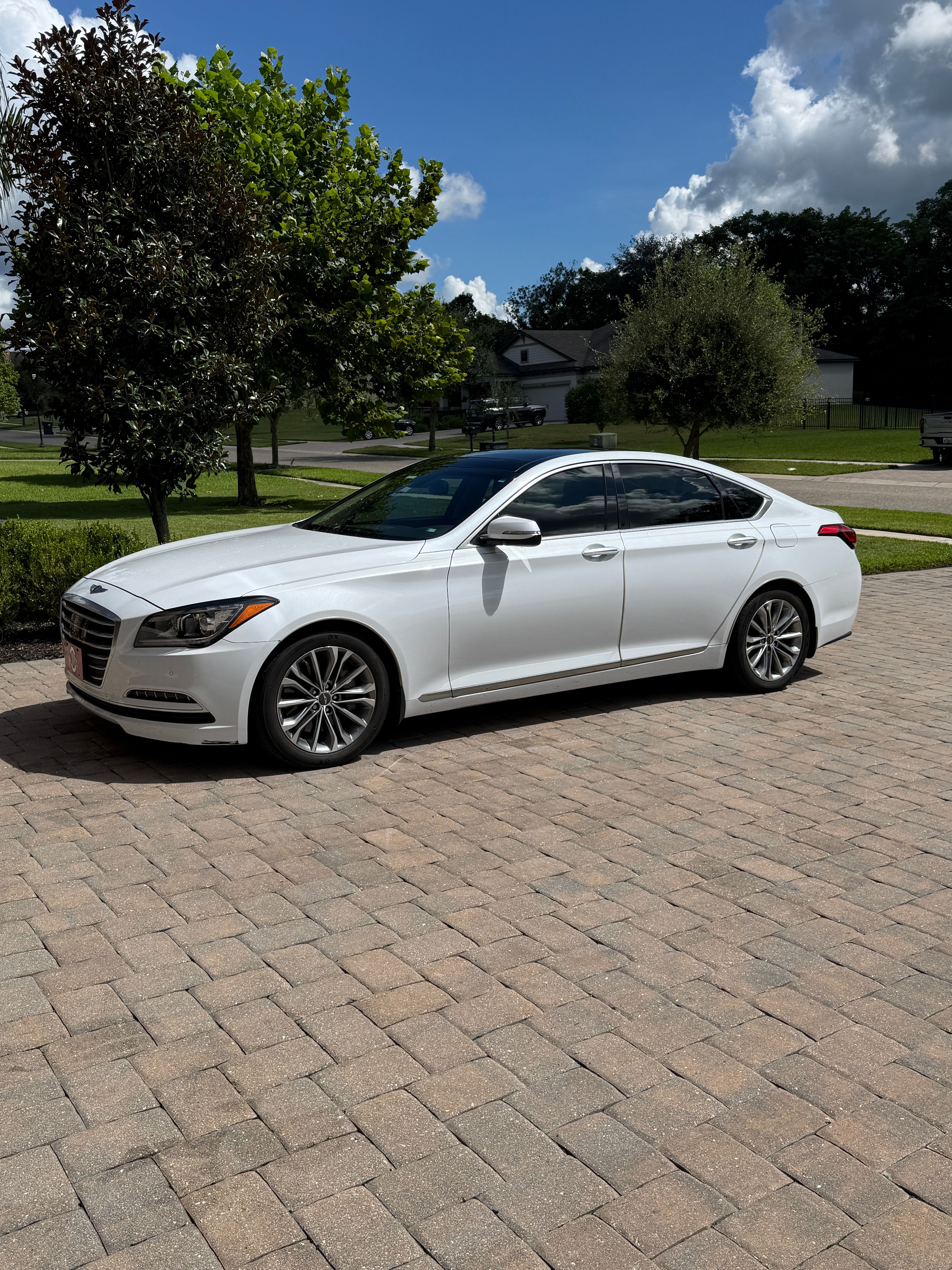 Used 2015 Hyundai Genesis 3.8 w/ Option Group 03 RWD image 2