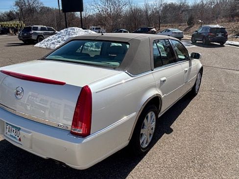 Used 2008 Cadillac DTS image 8