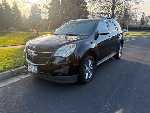 Used 2013 Chevrolet Equinox LT w/ Chrome Package image 27