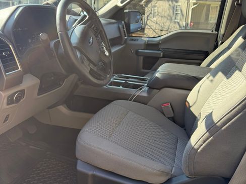 Used 2015 Ford F150 XLT w/ Equipment Group 302A Luxury image 26