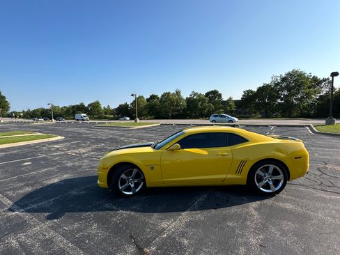 Used 2010 Chevrolet Camaro SS w/ RS Package RWD image 23
