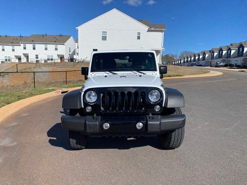 Used 2017 Jeep Wrangler Unlimited Sport image 5