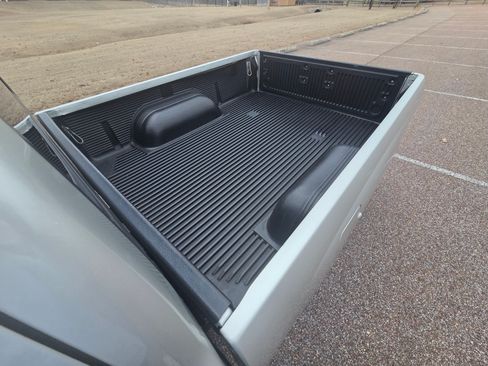 Used 2004 Toyota Tacoma 2WD Regular Cab w/ Enhancement Pkg image 8