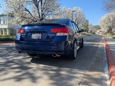 Used 2010 Subaru Legacy 2.5GT Premium AWD/4WD image 10