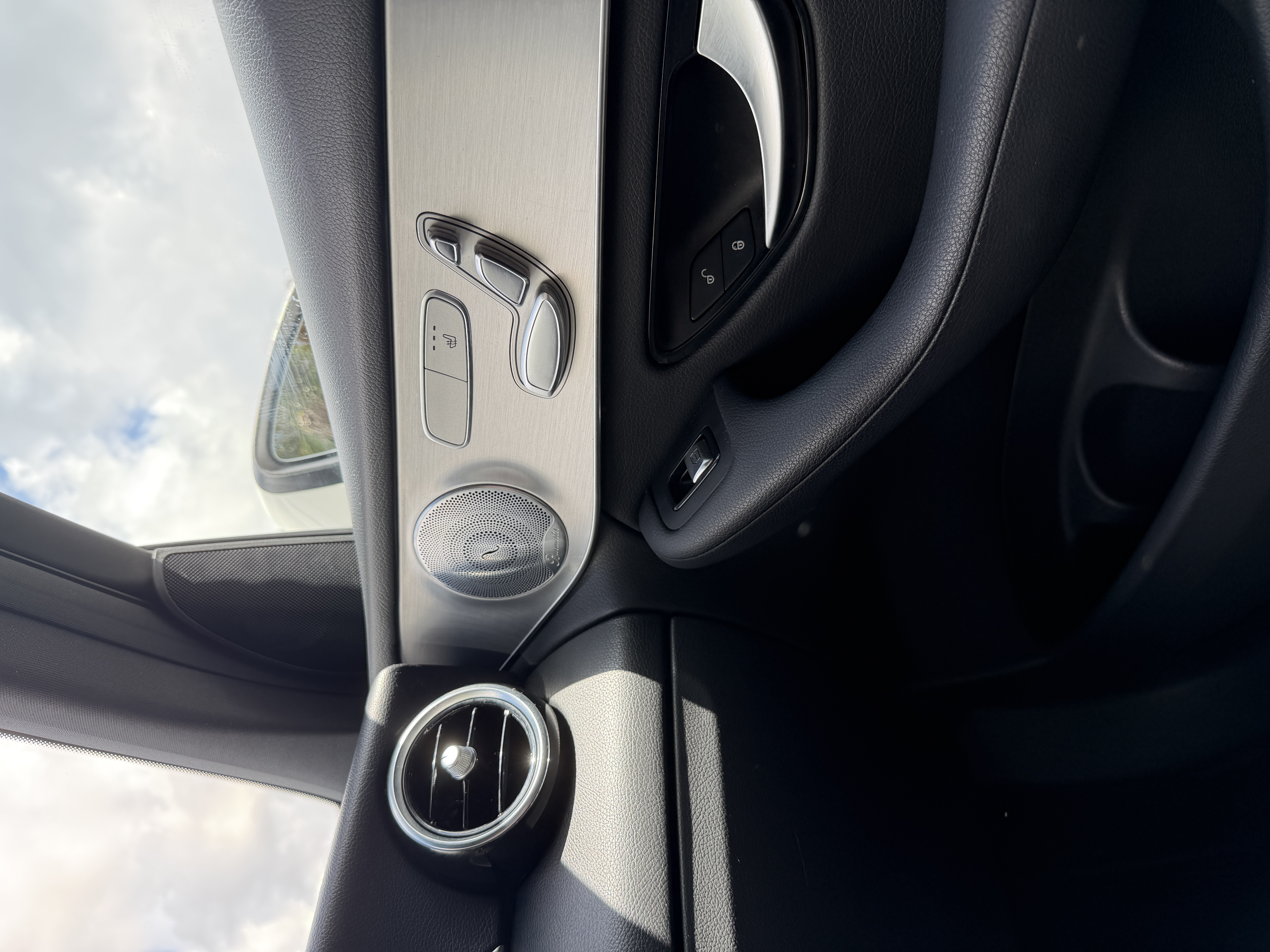 Used 2019 Mercedes-Benz GLC 300 4MATIC Coupe image 19