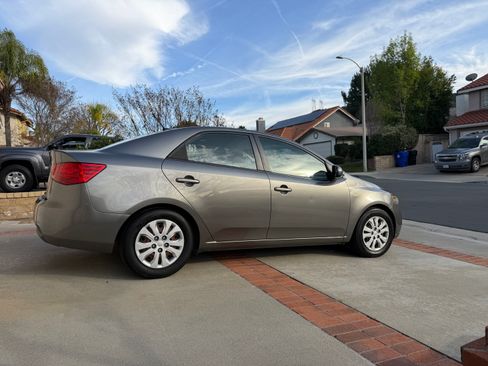 Used 2012 Kia Forte EX image 1