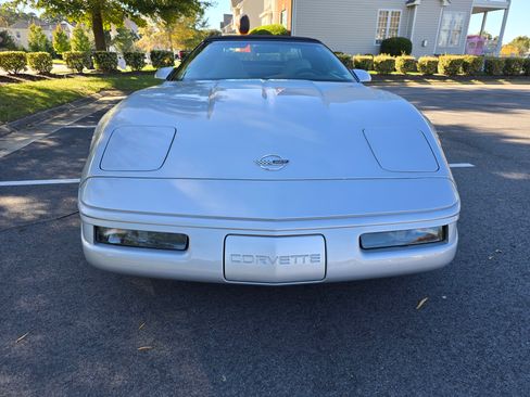 Used 1996 Chevrolet Corvette Convertible image 8
