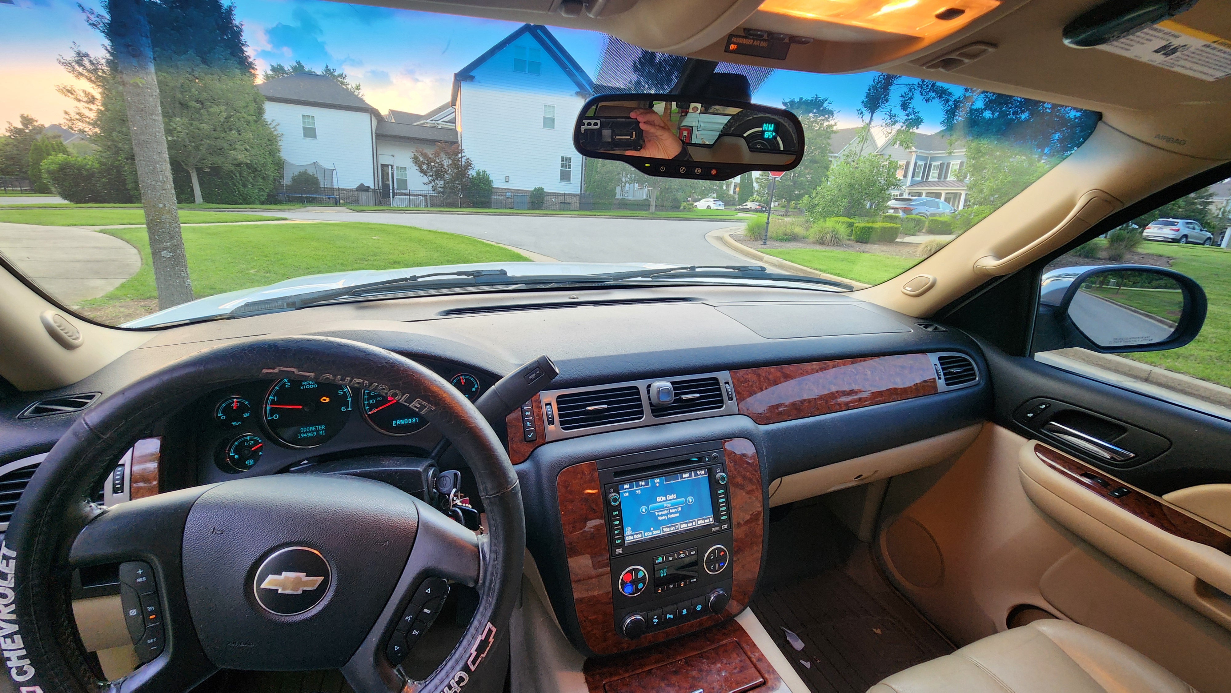 Used 2008 Chevrolet Tahoe LTZ w/ LTZ Preferred Equipment Group RWD image 6