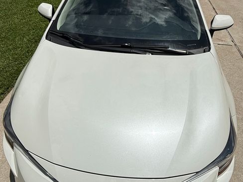 Used 2020 Toyota Corolla LE FWD image 9