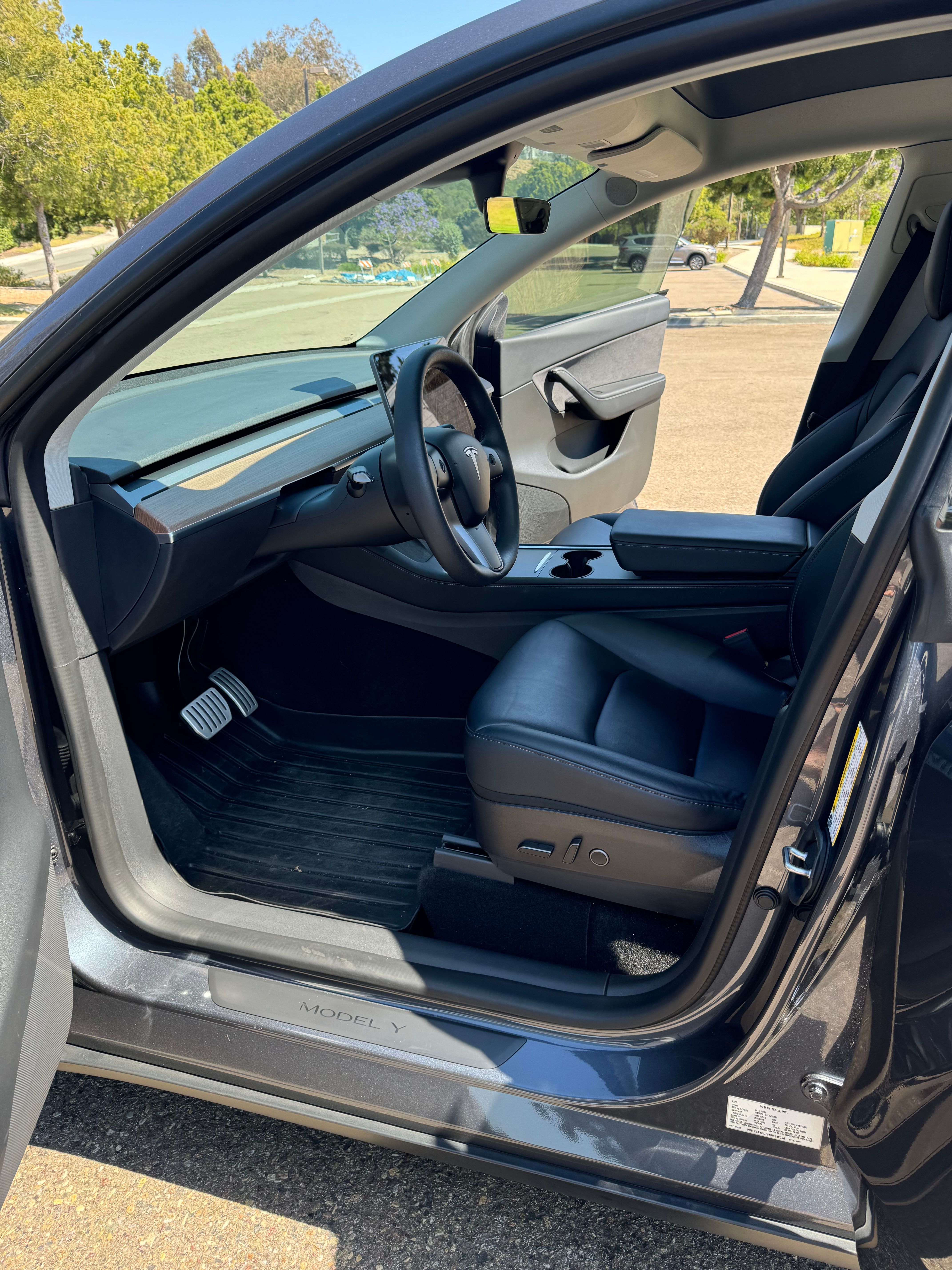 Used 2022 Tesla Model Y Performance AWD/4WD image 13