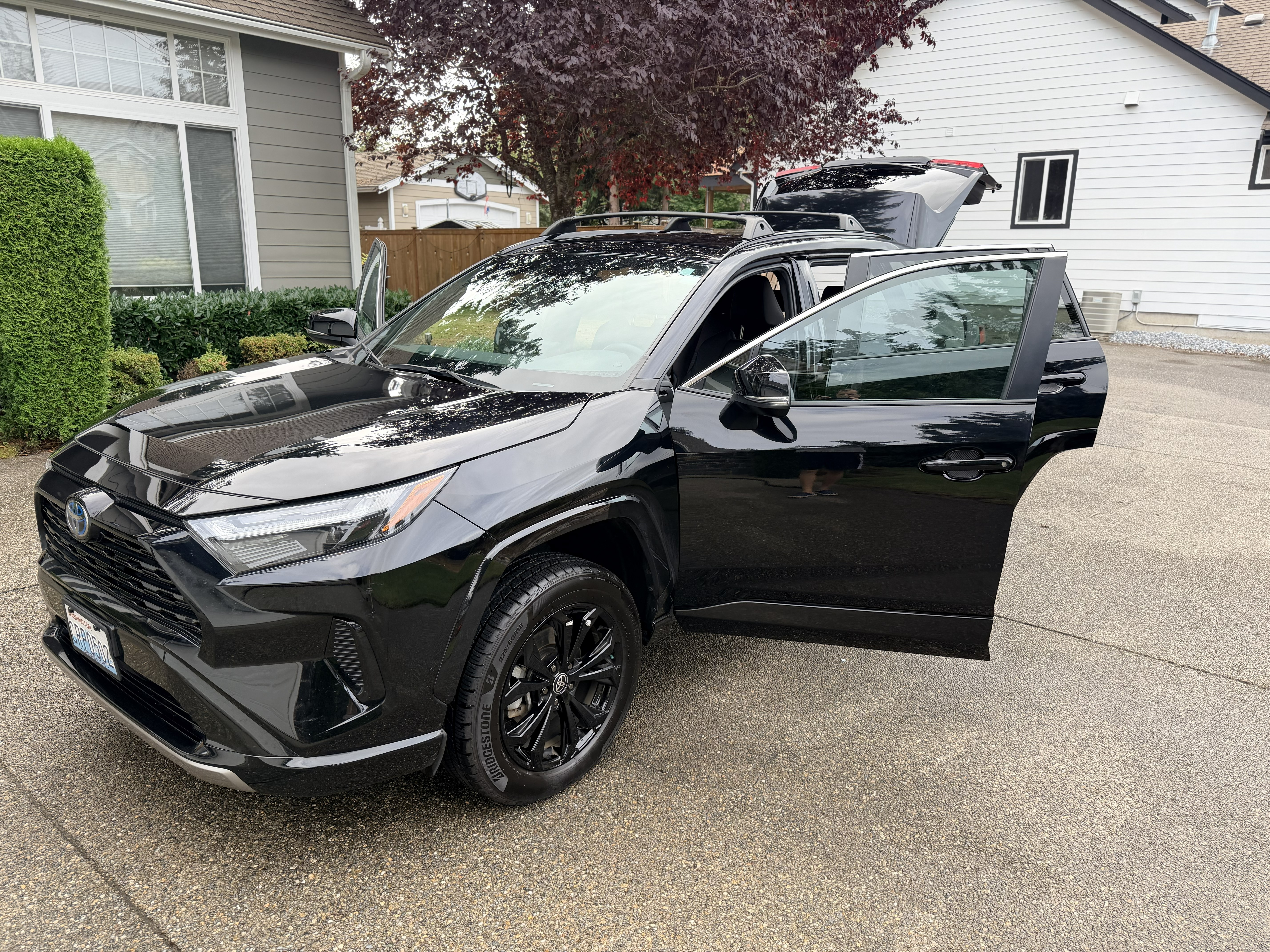 Used 2022 Toyota RAV4 SE AWD/4WD image 13
