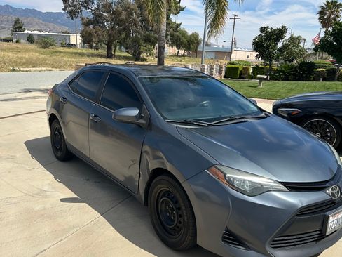 Used 2017 Toyota Corolla L w/ Carpet Mat Package (TMS) image 4